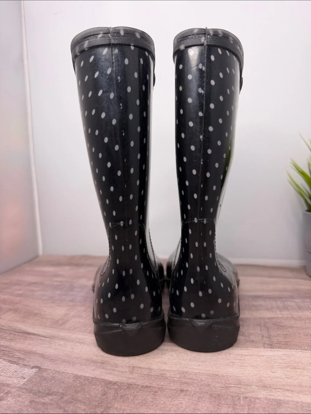 Sloggers Black and White Polka Dot Rain Boots - Size: 7